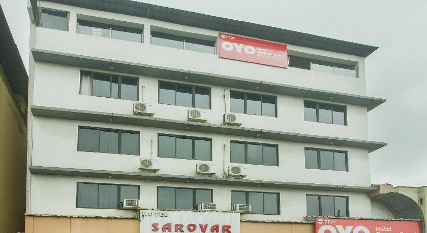 OYO 7727 Hotel Sarovar Grand Kalamboli Exterior foto