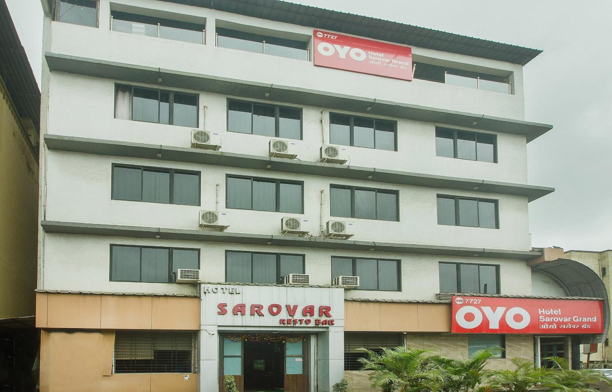 OYO 7727 Hotel Sarovar Grand Kalamboli Exterior foto
