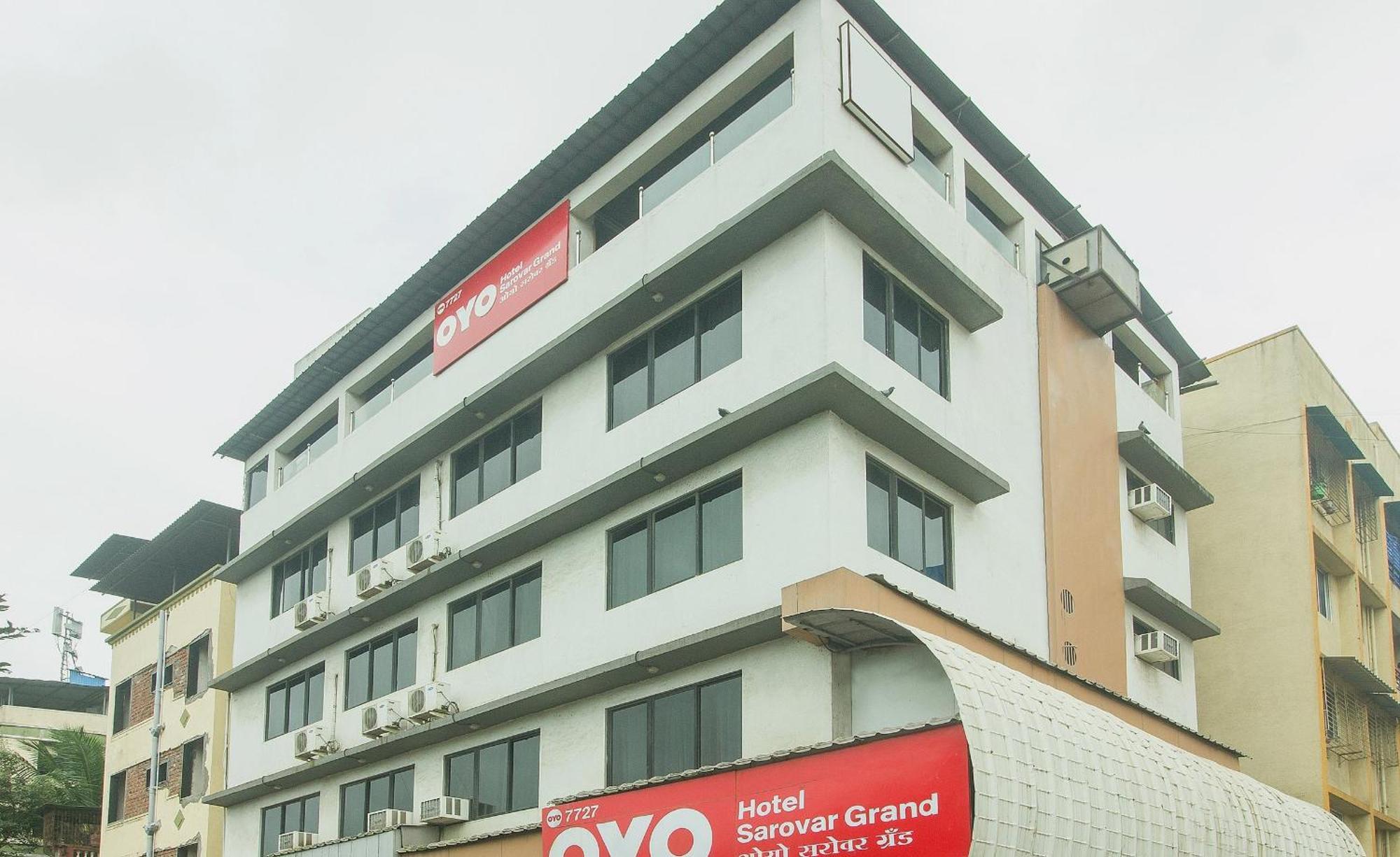 OYO 7727 Hotel Sarovar Grand Kalamboli Exterior foto